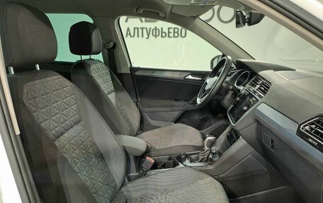 Volkswagen Tiguan II, 2021 год, 3 900 000 рублей, 14 фотография