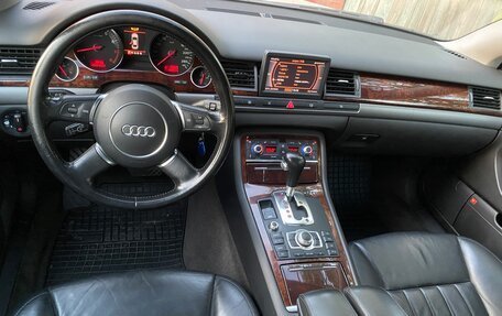 Audi A8, 2005 год, 1 050 000 рублей, 12 фотография