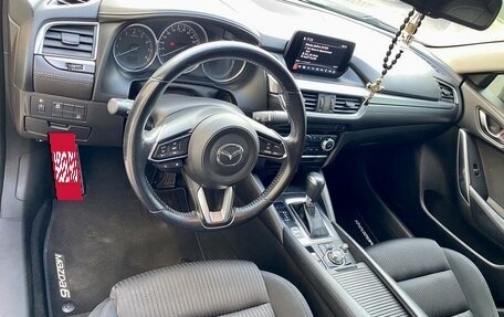 Mazda 6, 2018 год, 2 480 000 рублей, 16 фотография