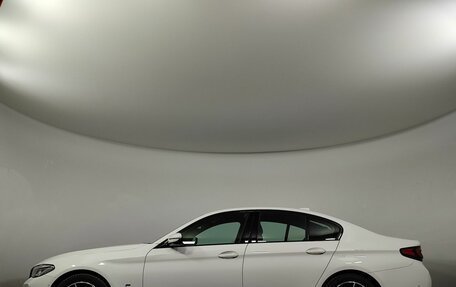 BMW 5 серия, 2022 год, 6 827 000 рублей, 3 фотография