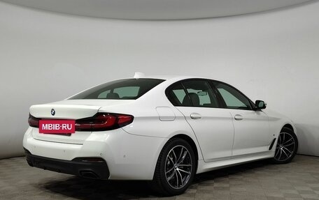 BMW 5 серия, 2022 год, 6 827 000 рублей, 2 фотография