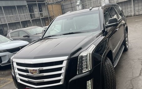 Cadillac Escalade IV, 2018 год, 6 800 000 рублей, 2 фотография