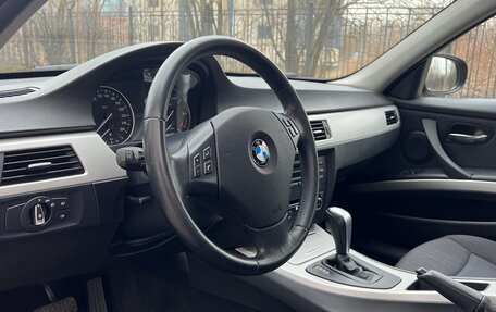 BMW 3 серия, 2010 год, 910 000 рублей, 26 фотография