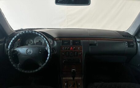 Mercedes-Benz E-Класс, 2000 год, 729 900 рублей, 5 фотография