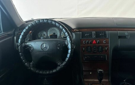 Mercedes-Benz E-Класс, 2000 год, 729 900 рублей, 8 фотография