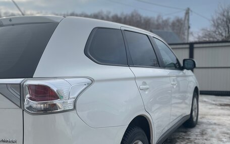 Mitsubishi Outlander III рестайлинг 3, 2013 год, 1 500 000 рублей, 9 фотография