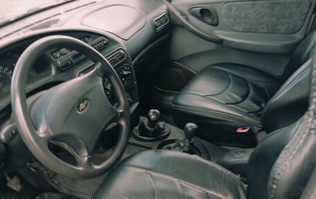 Chevrolet Niva I рестайлинг, 2003 год, 300 000 рублей, 9 фотография