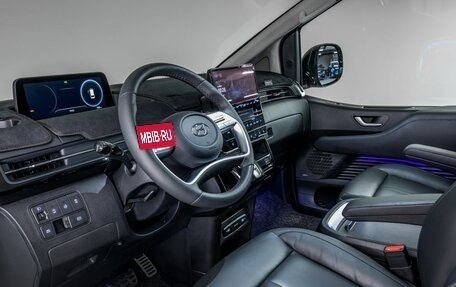 Hyundai Staria, 2022 год, 7 300 000 рублей, 10 фотография