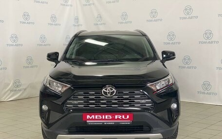 Toyota RAV4, 2019 год, 2 840 000 рублей, 2 фотография