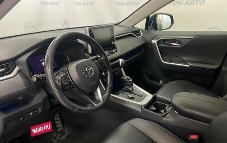 Toyota RAV4, 2019 год, 2 840 000 рублей, 13 фотография