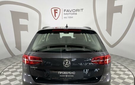 Volkswagen Passat B8 рестайлинг, 2018 год, 3 100 000 рублей, 3 фотография