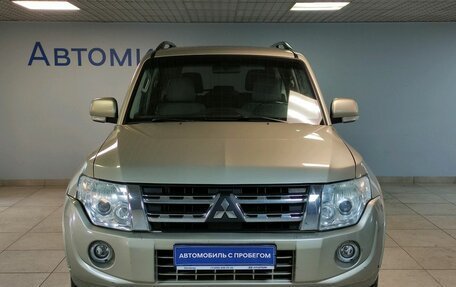 Mitsubishi Pajero IV, 2012 год, 2 215 000 рублей, 2 фотография
