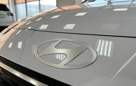 Hyundai Elantra, 2023 год, 2 470 000 рублей, 13 фотография