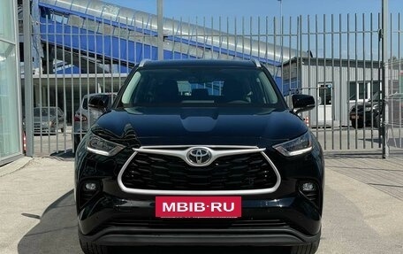 Toyota Highlander, 2023 год, 7 490 000 рублей, 4 фотография
