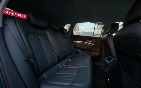 Audi e-tron I, 2019 год, 5 900 000 рублей, 19 фотография