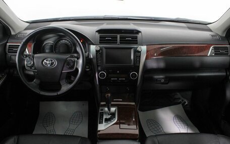 Toyota Camry, 2012 год, 1 870 000 рублей, 11 фотография
