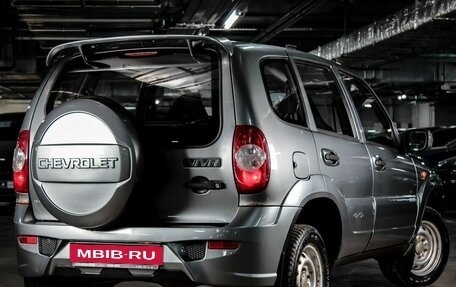 Chevrolet Niva I рестайлинг, 2010 год, 569 000 рублей, 4 фотография