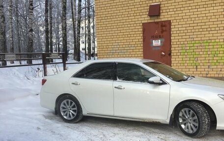 Toyota Camry, 2012 год, 2 200 000 рублей, 2 фотография