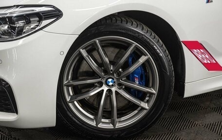 BMW 5 серия, 2019 год, 3 850 777 рублей, 11 фотография