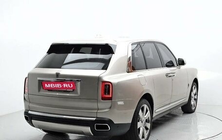 Rolls-Royce Cullinan, 2021 год, 37 500 000 рублей, 3 фотография