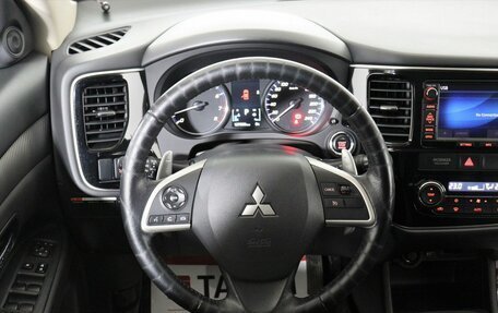 Mitsubishi Outlander III рестайлинг 3, 2013 год, 1 980 000 рублей, 13 фотография