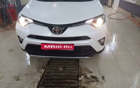 Toyota RAV4, 2017 год, 2 699 000 рублей, 16 фотография
