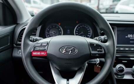 Hyundai Avante, 2018 год, 1 999 000 рублей, 14 фотография