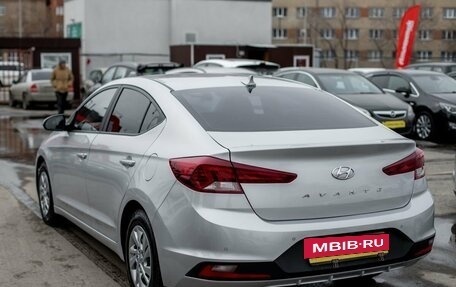 Hyundai Avante, 2018 год, 1 999 000 рублей, 7 фотография