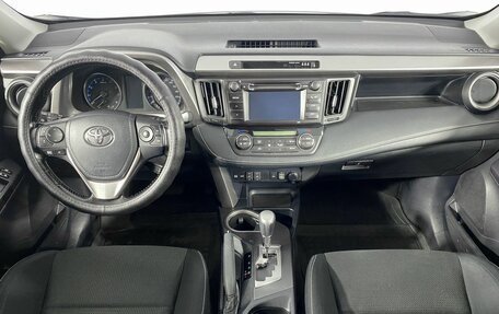 Toyota RAV4, 2016 год, 2 800 000 рублей, 13 фотография