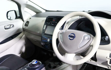 Nissan Leaf I, 2011 год, 700 000 рублей, 14 фотография