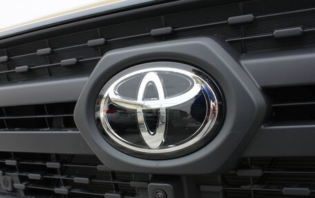 Toyota RAV4, 2023 год, 5 490 000 рублей, 9 фотография