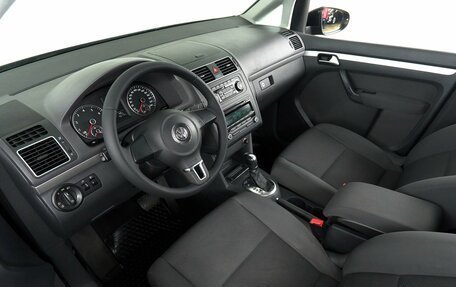 Volkswagen Touran III, 2012 год, 1 049 000 рублей, 8 фотография