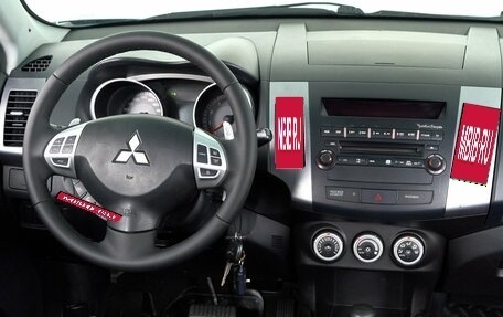 Mitsubishi Outlander III рестайлинг 3, 2007 год, 1 089 000 рублей, 10 фотография
