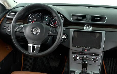 Volkswagen Passat CC I рестайлинг, 2014 год, 1 499 000 рублей, 9 фотография