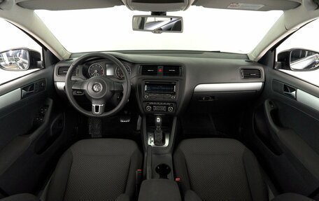 Volkswagen Jetta VI, 2012 год, 1 059 000 рублей, 8 фотография