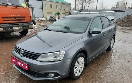 Volkswagen Jetta VI, 2011 год, 999 999 рублей, 4 фотография