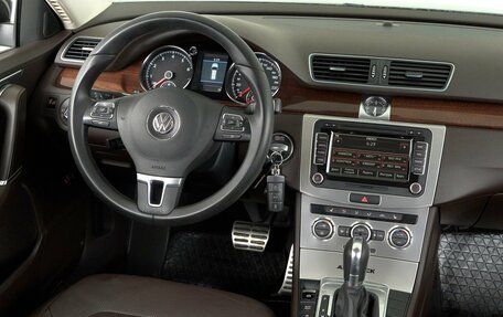 Volkswagen Passat B7, 2013 год, 1 449 000 рублей, 11 фотография