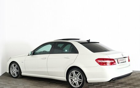 Mercedes-Benz E-Класс, 2012 год, 1 869 000 рублей, 2 фотография