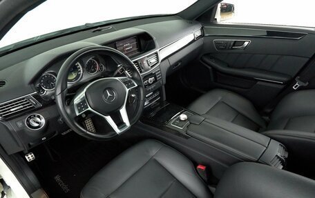 Mercedes-Benz E-Класс, 2012 год, 1 869 000 рублей, 13 фотография