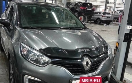 Renault Kaptur I рестайлинг, 2017 год, 1 442 000 рублей, 2 фотография