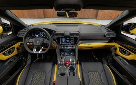 Lamborghini Urus I, 2024 год, 52 000 000 рублей, 31 фотография