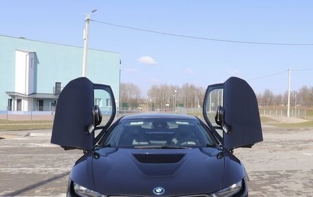 BMW i8 I рестайлинг, 2015 год, 5 300 000 рублей, 10 фотография