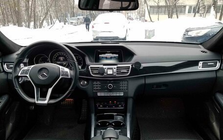 Mercedes-Benz E-Класс, 2015 год, 3 200 000 рублей, 16 фотография
