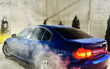 BMW 3 серия, 2011 год, 1 300 000 рублей, 3 фотография