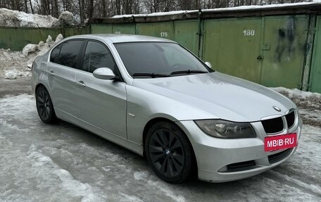 BMW 3 серия, 2006 год, 730 000 рублей, 11 фотография
