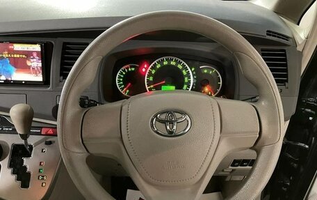 Toyota ISis I, 2016 год, 1 100 000 рублей, 10 фотография