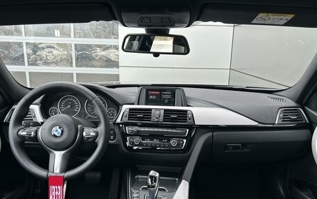 BMW 3 серия, 2018 год, 3 199 000 рублей, 14 фотография