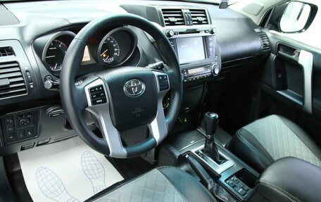 Toyota Land Cruiser Prado 150 рестайлинг 2, 2014 год, 3 733 000 рублей, 19 фотография
