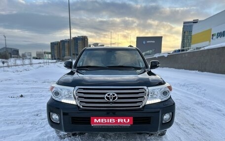 Toyota Land Cruiser 200, 2013 год, 4 200 000 рублей, 2 фотография