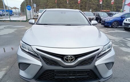 Toyota Camry, 2018 год, 2 829 000 рублей, 2 фотография